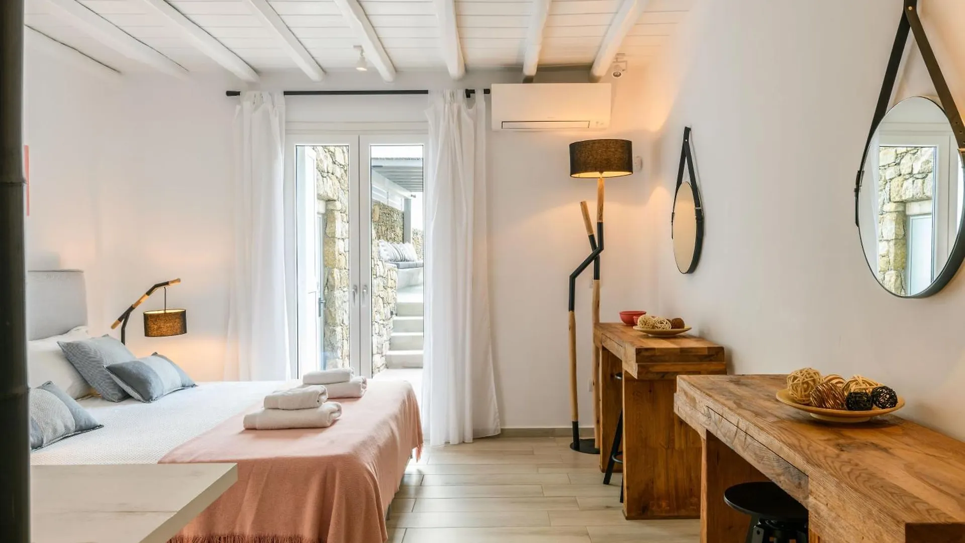 Villa Angelika/Pink Pelikan By The Beach Mykonos Town 0*,  Grekland